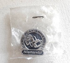 Pin's vintage Nintendo Game