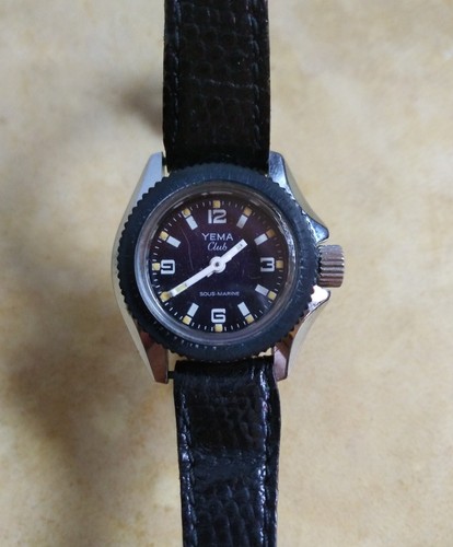 Montre yema club sous marine - montre,