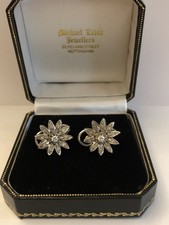 18ct White Gold & Diamond