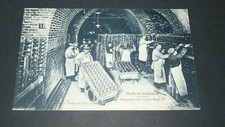 CPA CARTE POSTALE PUBLICITE MOËT ET CHANDON CHAMPAGNE RANGEMENT VINS BOUTEILLES
