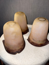Lot de trois tulipes Degué en pate de verres