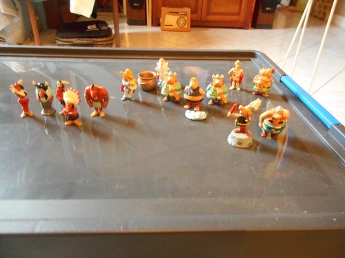 Lot figurines astérix - de,