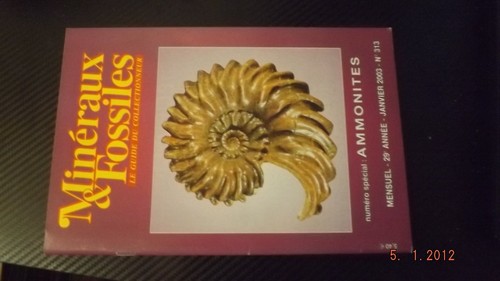 Revue mineraux fossiles - revue,