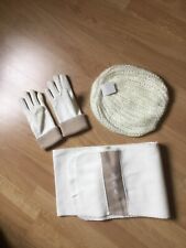 ECHARPE ET PAIRE DE GANTS ET BONNET NEUF AVEC ETIQUETTE ASSORTIS EN LAINAGE