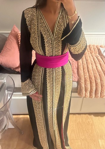 Caftan marocain jamais portee - caftan,