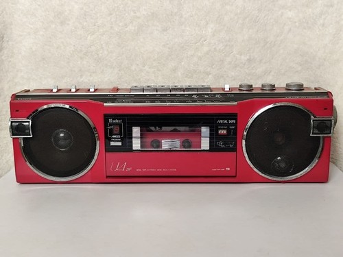 Boombox radio cassette