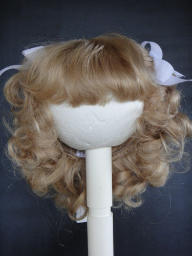 Perruque blonde poupée - de,