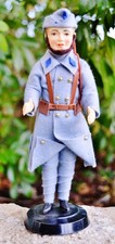 Poupée → Soldat en tenue de