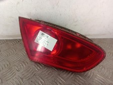 Feu arriere secondaire gauche