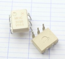 2x Motorola M0C3010 circuit intégré DIP 8 pins optocoupleur. MOC3010. Lot de 2