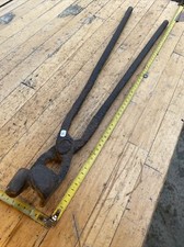 (n°4. OLD TOOL OUTIL ANCIEN, PINCE FORGÉE DE FORGERON XIXe FER FORGE