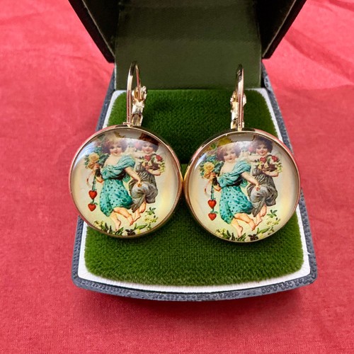 Anciennes boucles oreilles - , d'oreilles