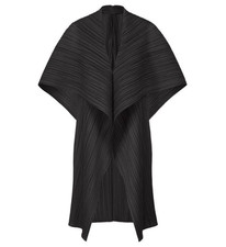 PLEATS PLEASE ISSEY MIYAKE