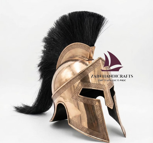 Casque spartiate fait - , main