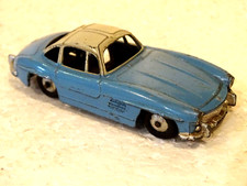 QUIRALU MERCEDES 300SL   EN METAL ANCIENNE DANS L'ÉTAT   MADE IN FRANCE    1/43