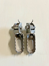 Repose pieds Yamaha 125 DTLC -