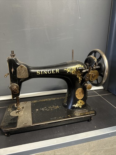 Ancienne machine coudre - ancienne,