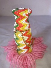 ANCIENNE BELLE BOITE MASSAI EN BOIS AVEC PERLE VERRE ART AFRICAIN FAIT MAINS