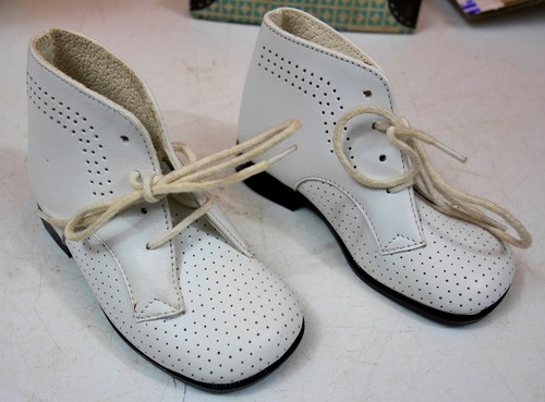Chaussures anciennes cuir 1950