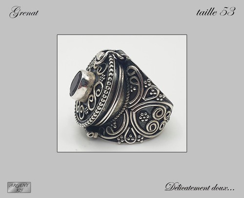 Très belle bague poison - belle,