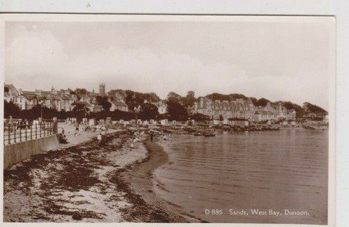 Dunoon west bay - sands, b&w