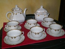 Service a café en porcelaine