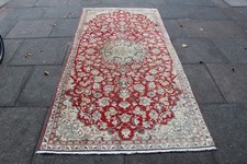 Tapis Oriental En Laine Rouge