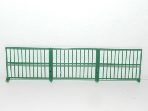 Dinky toys 881 grille verte - 881,
