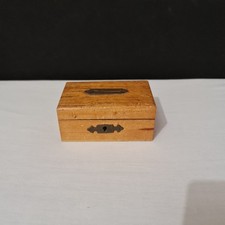 Ancienne petite tirelire en