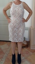 robe trés sexy légèrement transparente couleur blanche  taille 38  42