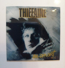 HUBERT FELIX THIEFAINE magnet aimant dimension environ 4,3 cm EN CONCERT VOL 2