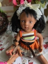 poupee minouche petitcollin coloree etat neuf vetements impeccables