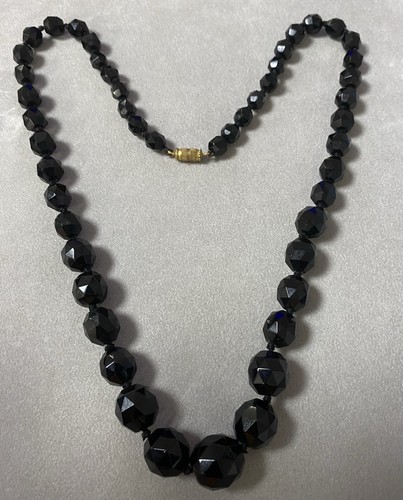 Ancien collier perles jais - collier,