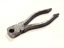 Outil ancienne pince coupante