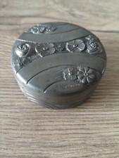 Boîte étain dinandier Albert