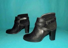 bottines boots JONAK en cuir noir pointure 38 fr