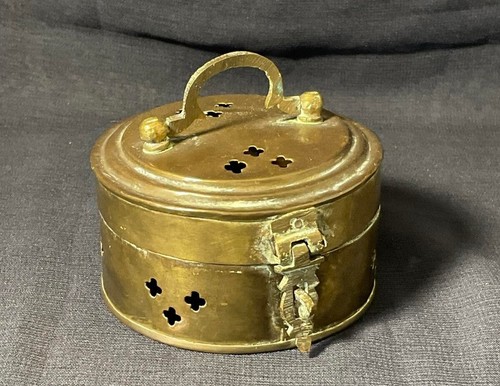 Boîte criquets grillons - boÎte,