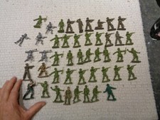 Lot d'anciens divers Soldats