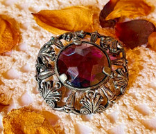 Miracle - Broche ancienne dôme métal cristal violet celtique 50s