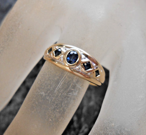 Bague jaune 18k sertie - ,