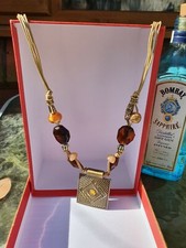 Beau collier tribal ethnique