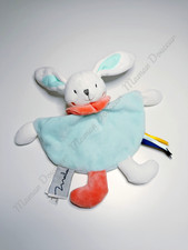 Doudou Plat Arrondi Lapin Blanc Bleu Gris Rose Corail Mailou Doudou Et Compagnie
