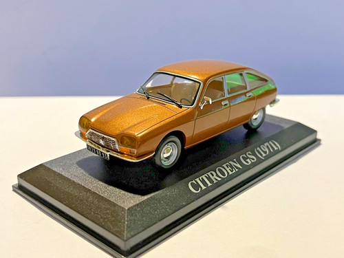 Voiture citroen 1971 marron - citroen,