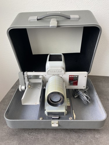 Ancien projecteur diapo - ancien, malik