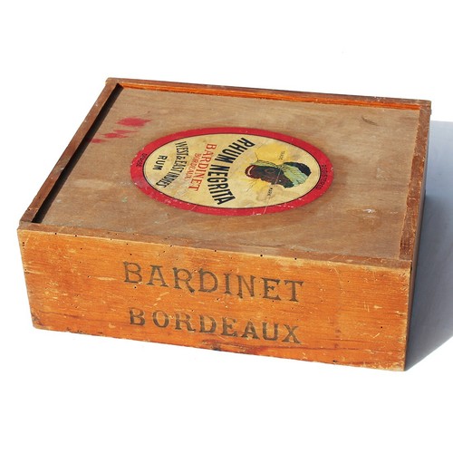 Ancienne caisse boîte - ancienne, /