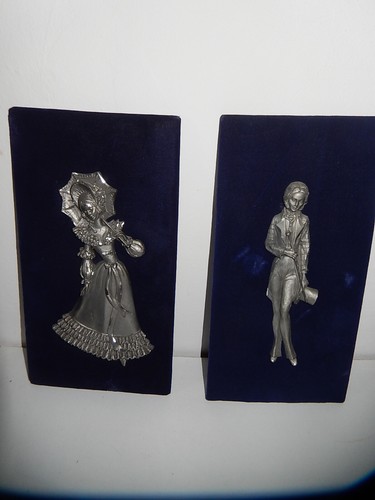 Paire personnages etain - paire,