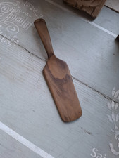 jolie pelle à Tarte en Bois