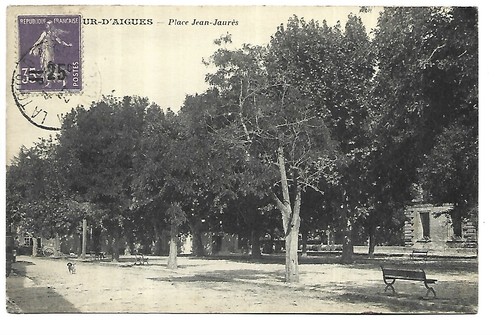 Tour aigues place - tour,