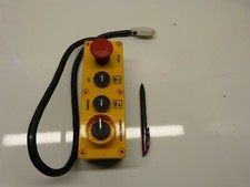 BOITIER COMMANDE DE LEVAGE