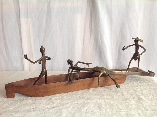 Pirogue crocodile artisanat - crocodile,